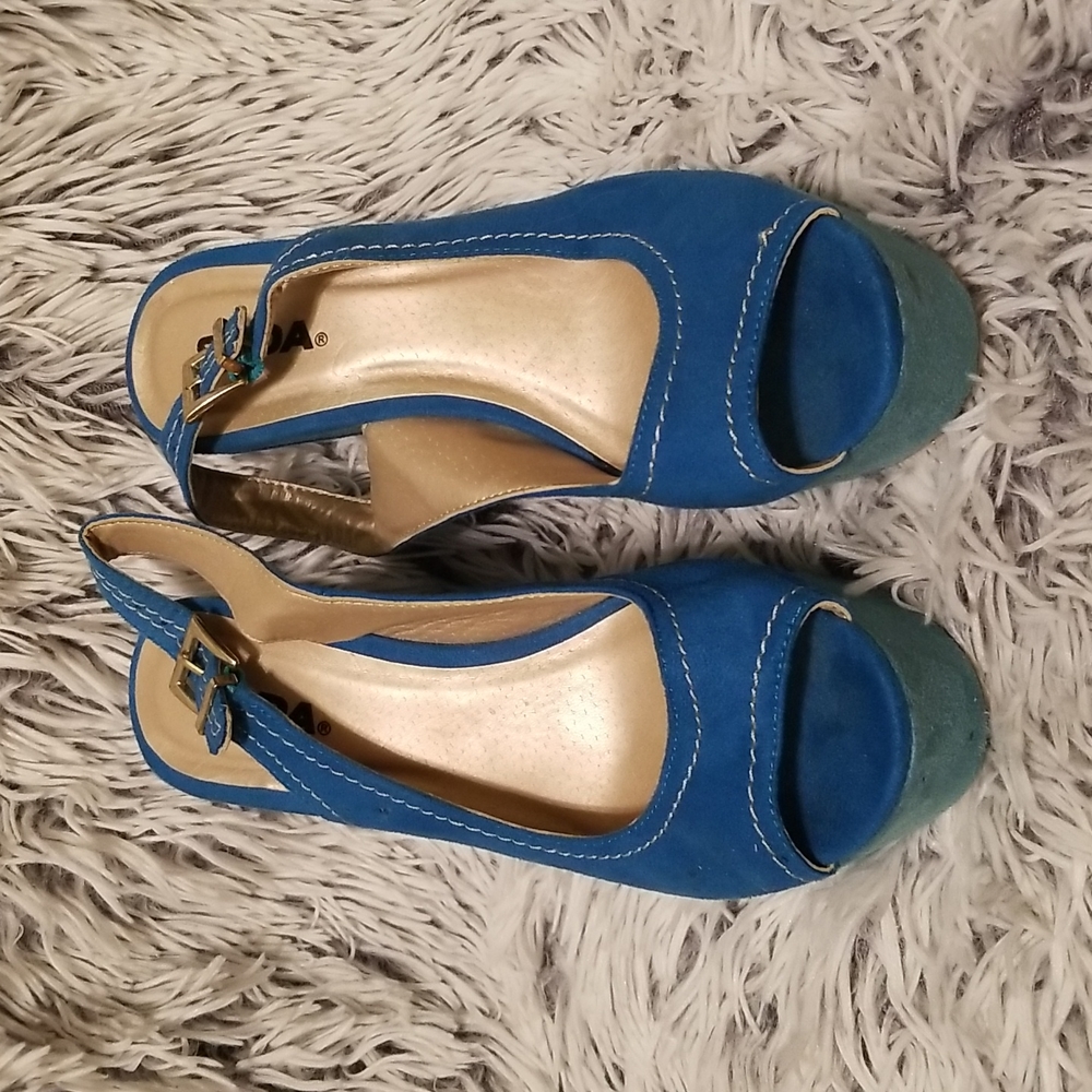 Suede Soda Platform Peep Toe Wedges